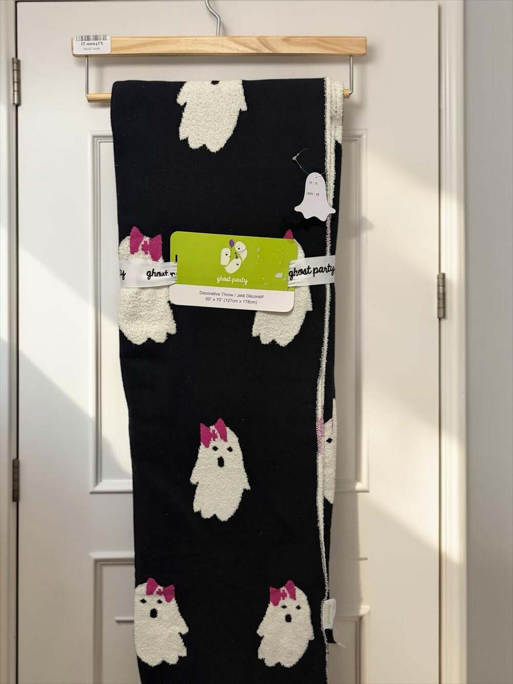 Ghost Party Decorative Throw Blanket 50" x 70" Black with Pink Bow Ghosts